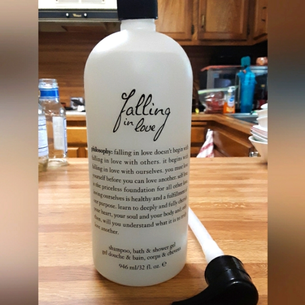 Philosophy Falling in Love Shampoo Bath Shower Gel 32oz Pump